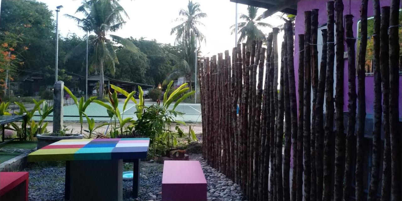 Above & Beyond Hostel Baan Tai Esterno foto